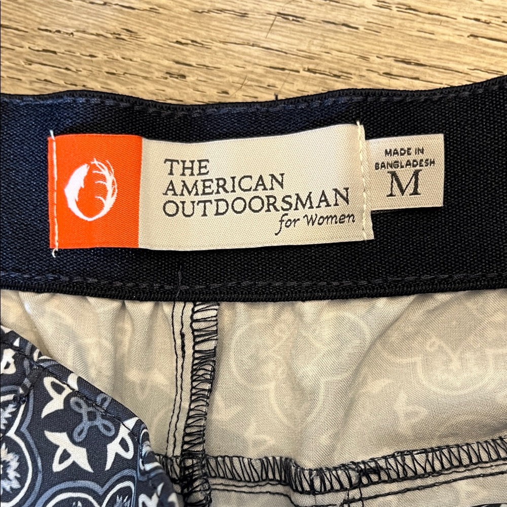 The American Outdoorsman Navy Floral Women's Board Shorts Size M - Picture 2 of 14
